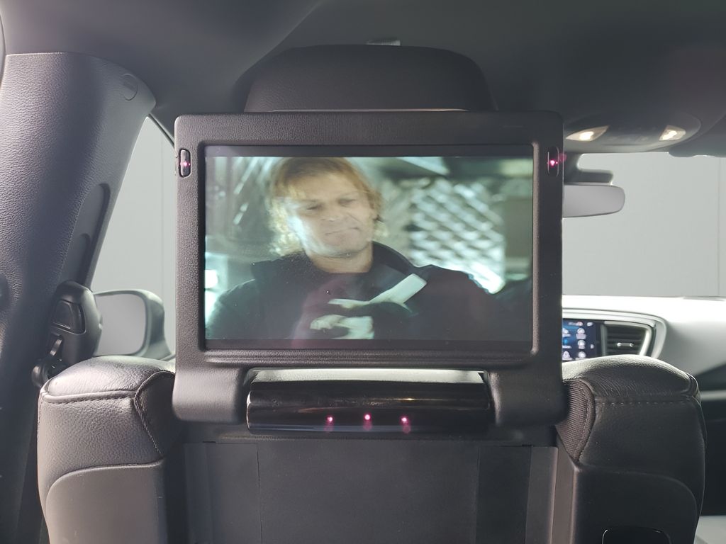 Used Car 2020 Chrysler Pacifica  Touring L Plus For Sale Under $25,000 In Austin, Texas