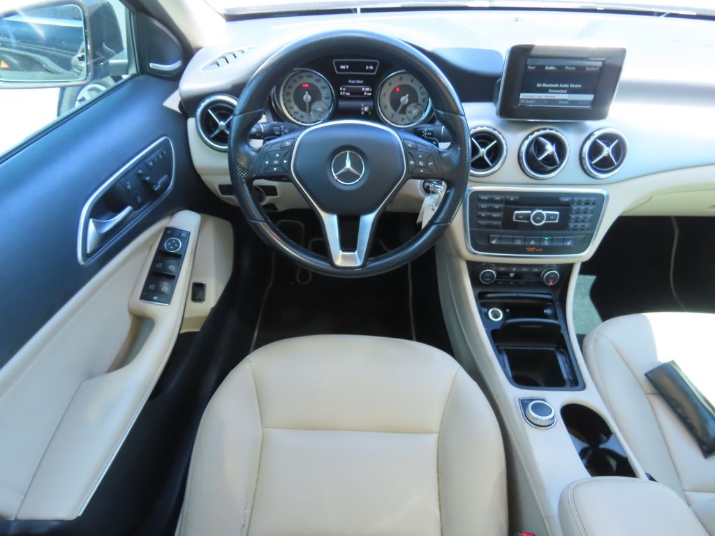 Thumbnail: 2015 Mercedes-Benz GLA - 5