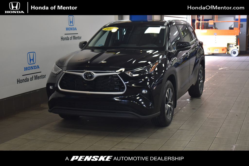 Thumbnail: 2023 Toyota Highlander - 1