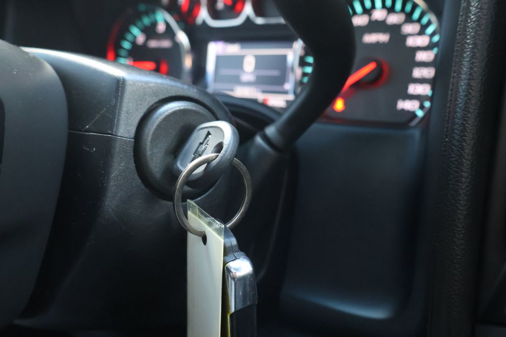 Thumbnail: 2017 Chevrolet Silverado 1500 - 31