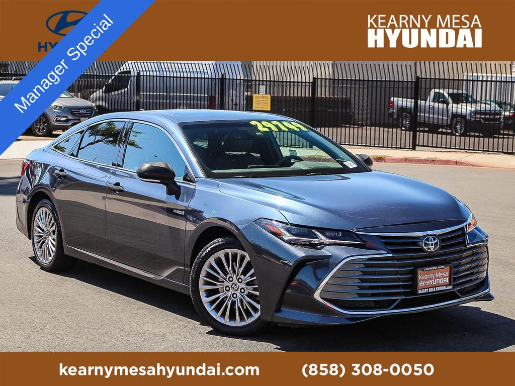  2021 Toyota Avalon Hybrid Limited FWD   
