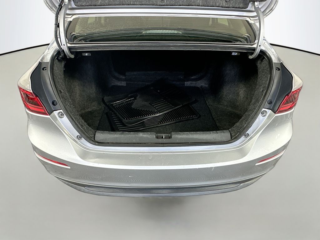 2019 Honda Insight EX 24