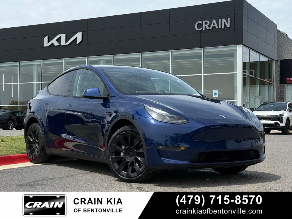 Deep Blue Metallic 2022 Tesla Model Y Long Range AWD SUV / Crossover All-Wheel Drive 1-Speed Automatic