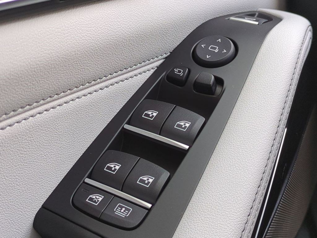 New 2027 Black BMW xDrive40i image 24