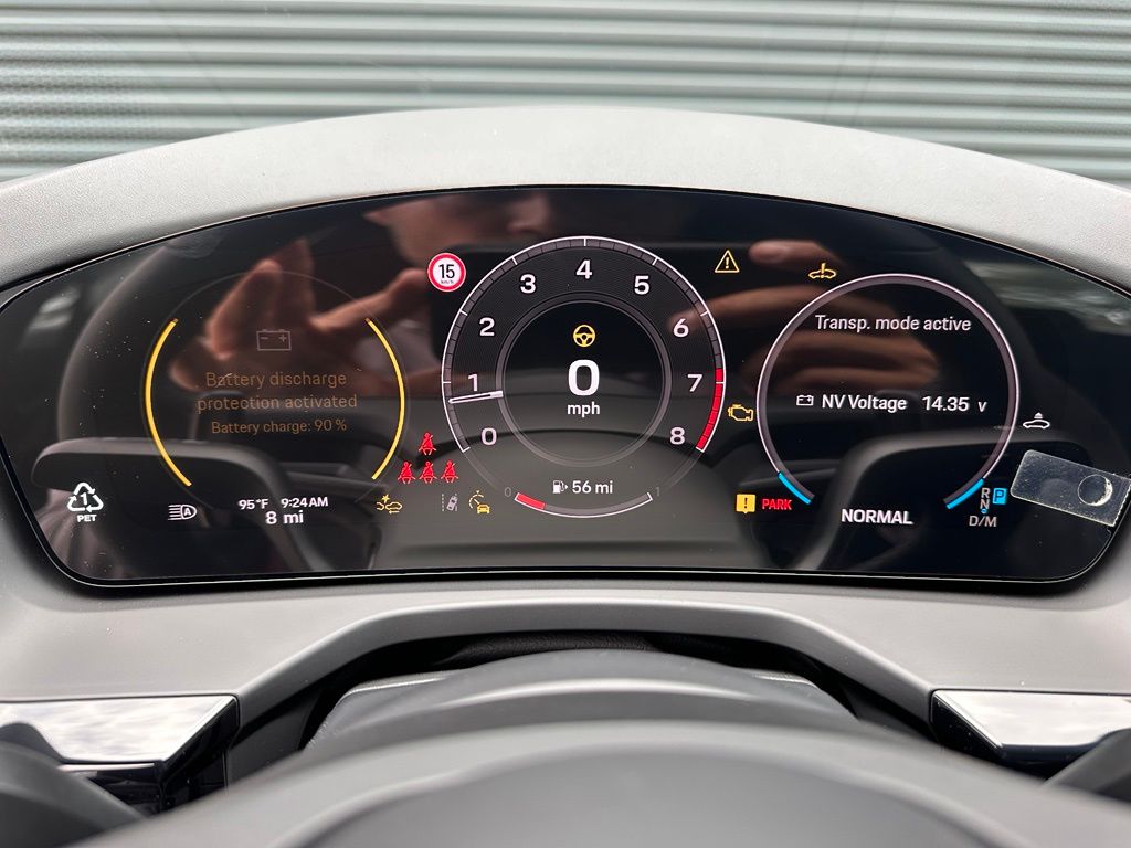 Thumbnail: 2026 Porsche Panamera - 24