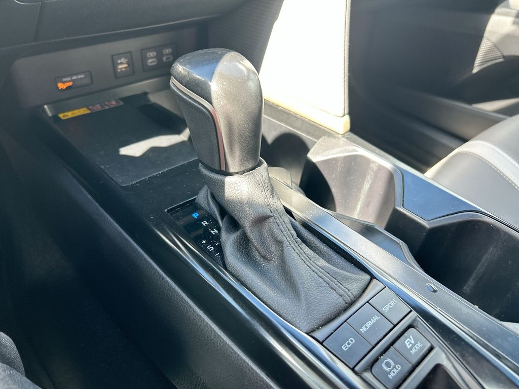 Thumbnail: 2025 Toyota Camry - 27