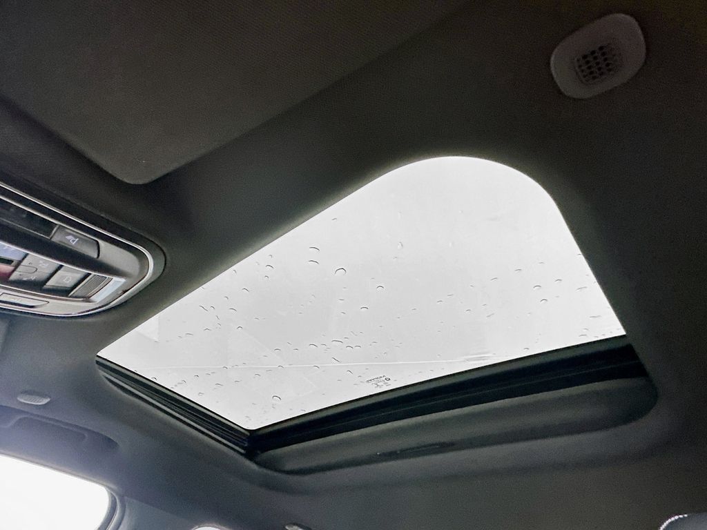 New 2025 White Jeep Altitude X image 14