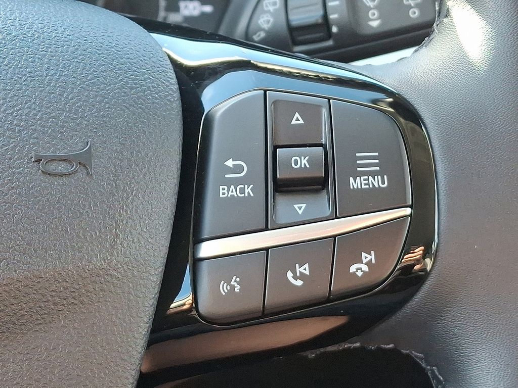 Thumbnail: 2022 Ford Escape - 23