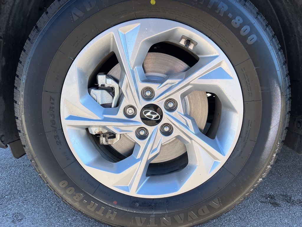 Thumbnail: 2022 Hyundai Tucson - 11