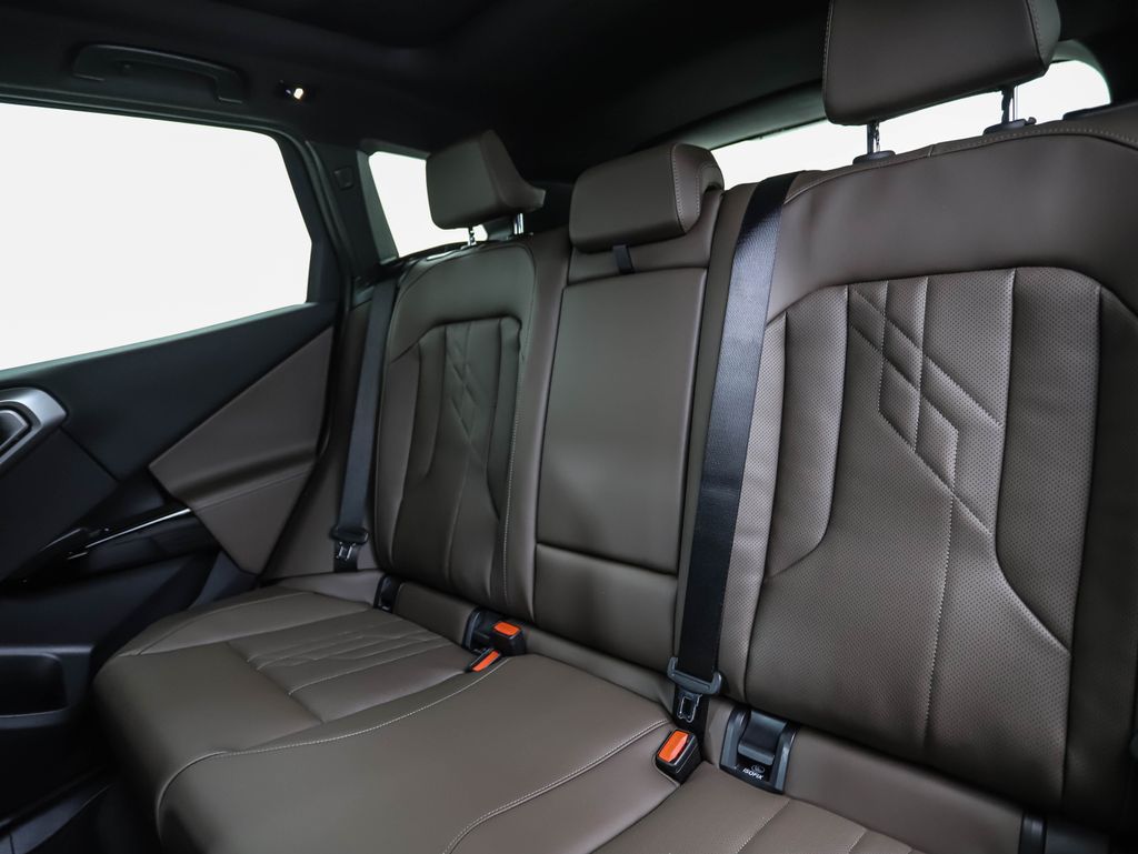 Thumbnail: 2026 BMW X3 - 23