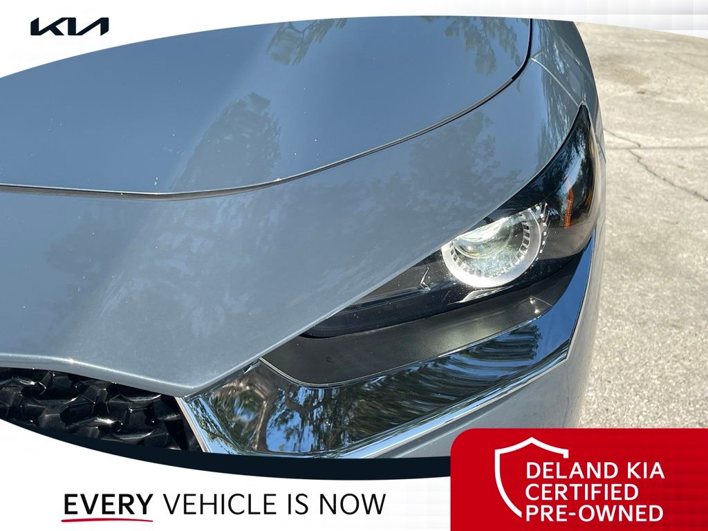 2024 Mazda CX-30 Carbon Edition - Photo 11