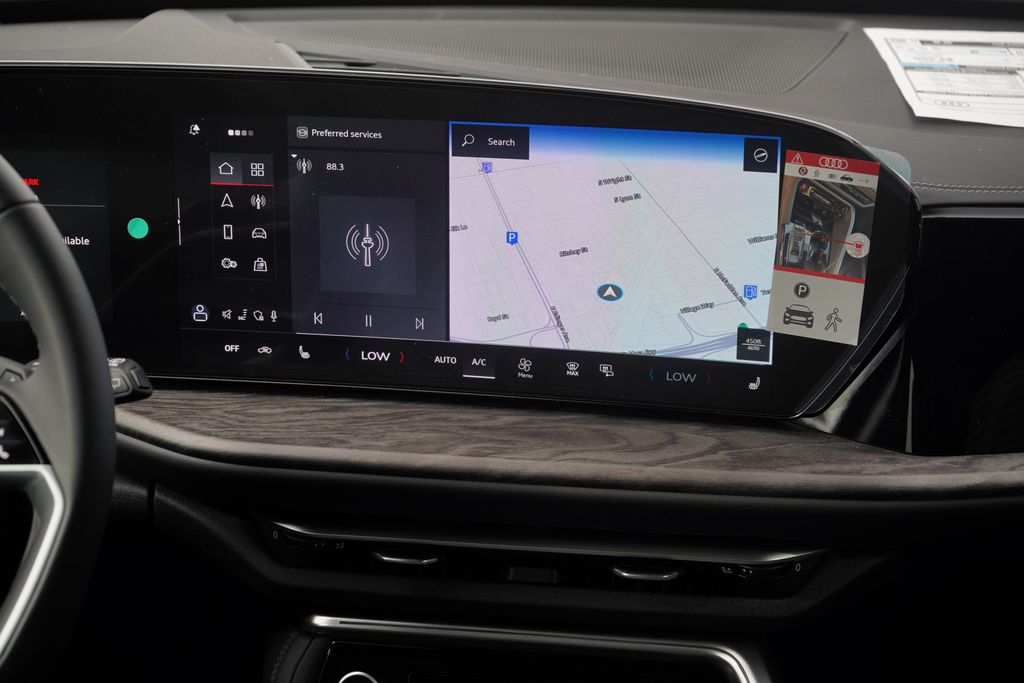 Thumbnail: 2025 Audi Q5 - 9