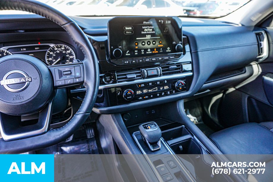 Used 2025 Black Nissan SL image 34