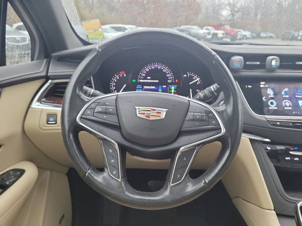 2019 Cadillac XT5 Luxury 11