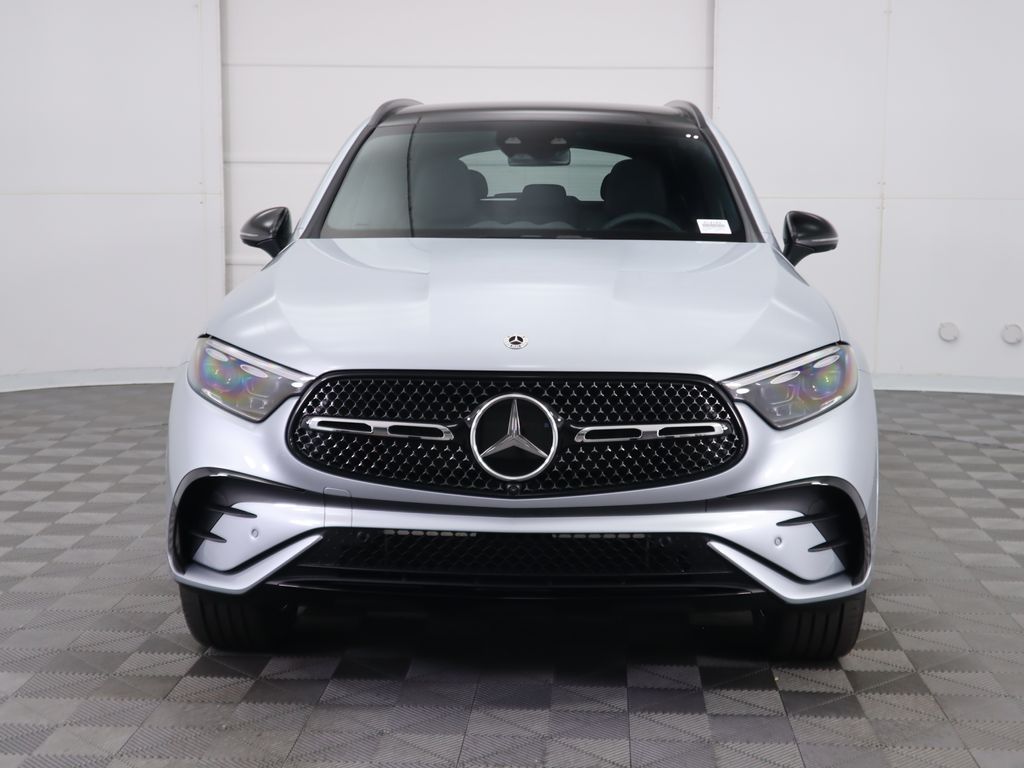 2024 Mercedes-Benz GLC 300 2