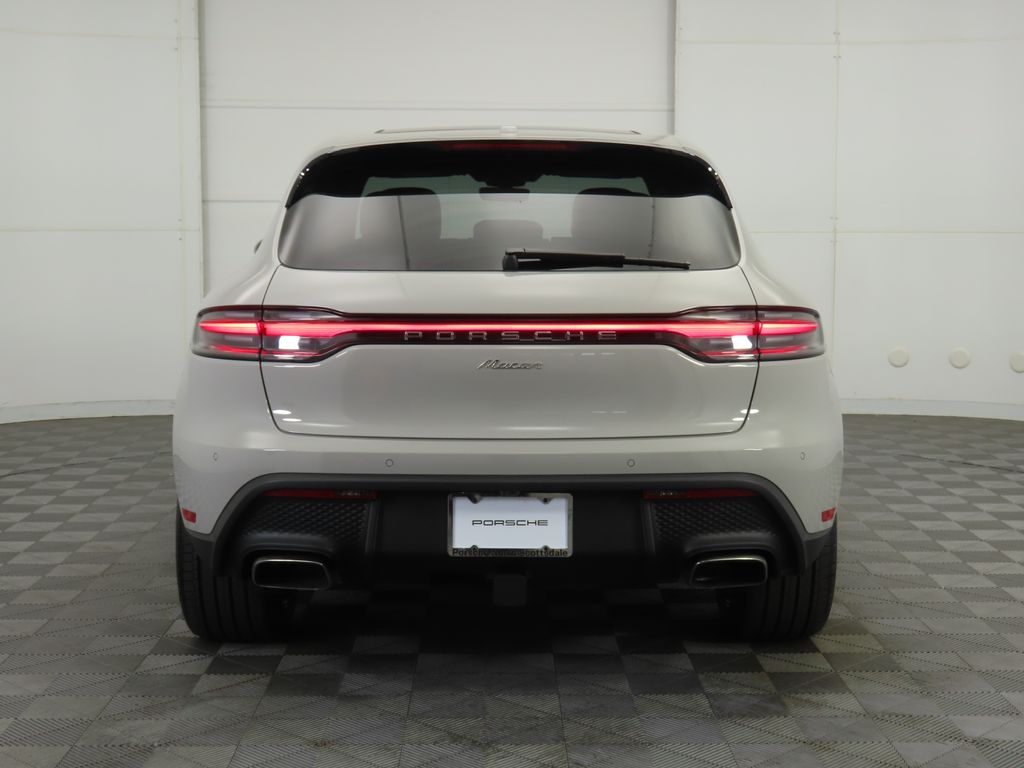 Thumbnail: 2025 Porsche Macan - 6