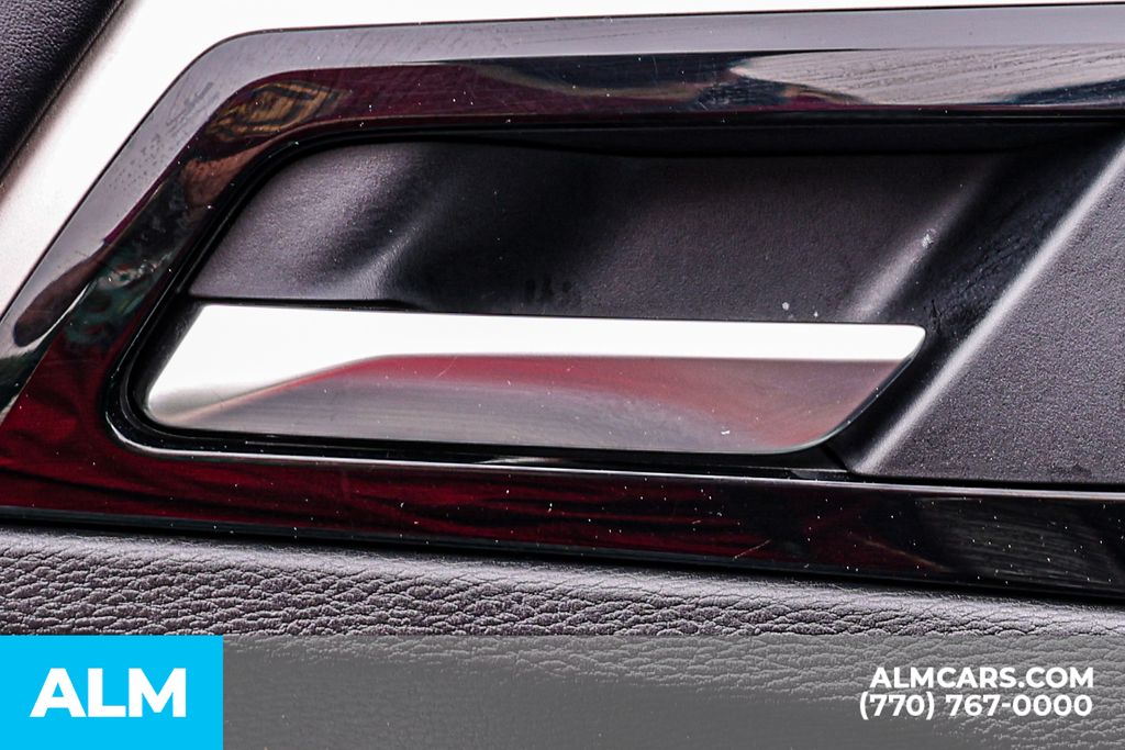 Used 2025 Silver Mitsubishi SE image 51