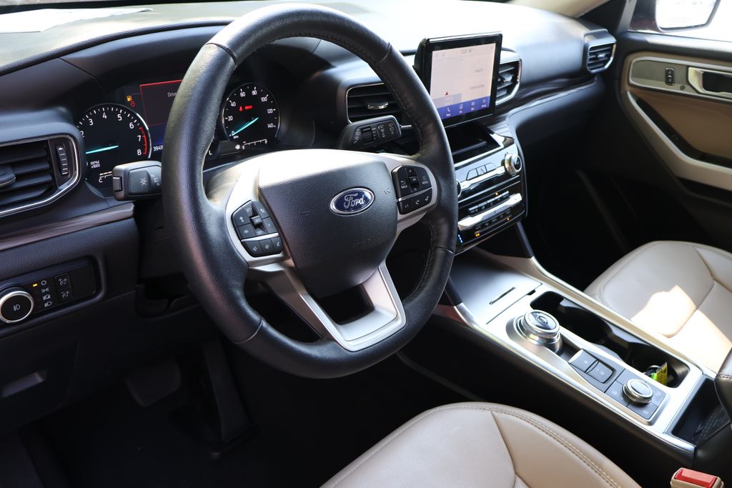 Thumbnail: 2024 Ford Explorer - 28