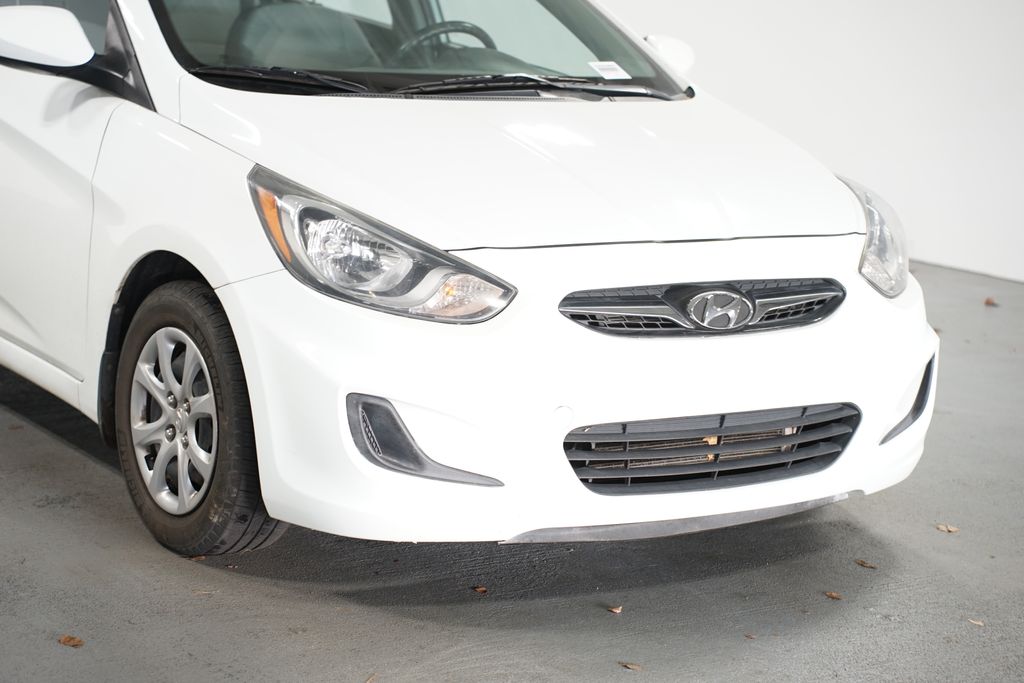 Thumbnail: 2013 Hyundai Accent - 4