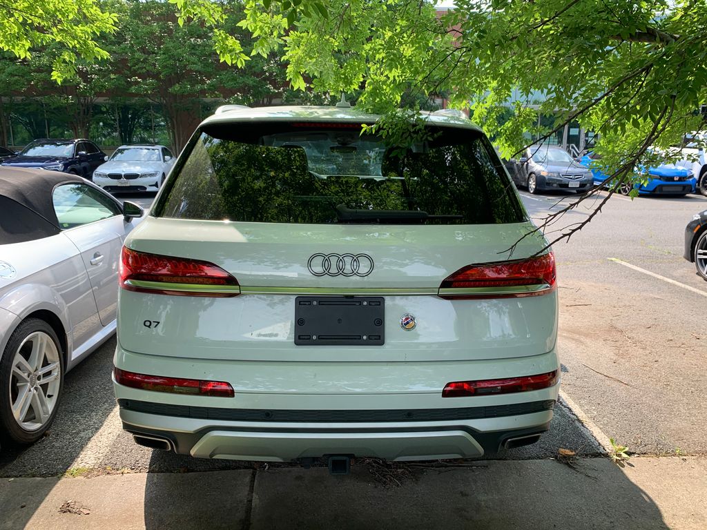 2025 Audi Q7 Premium Plus 8