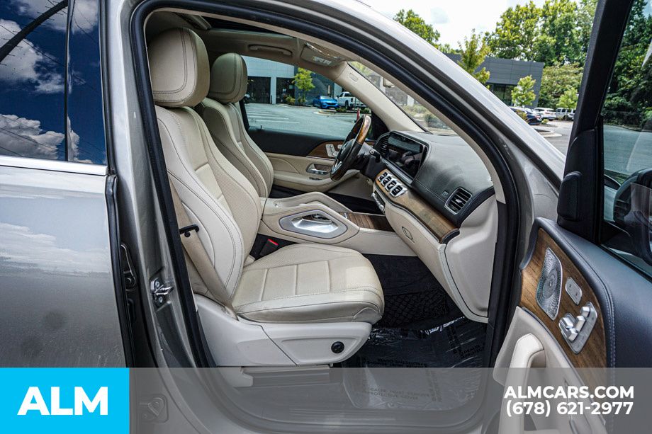 Used 2020 Beige Mercedes-Benz GLE 350 image 23