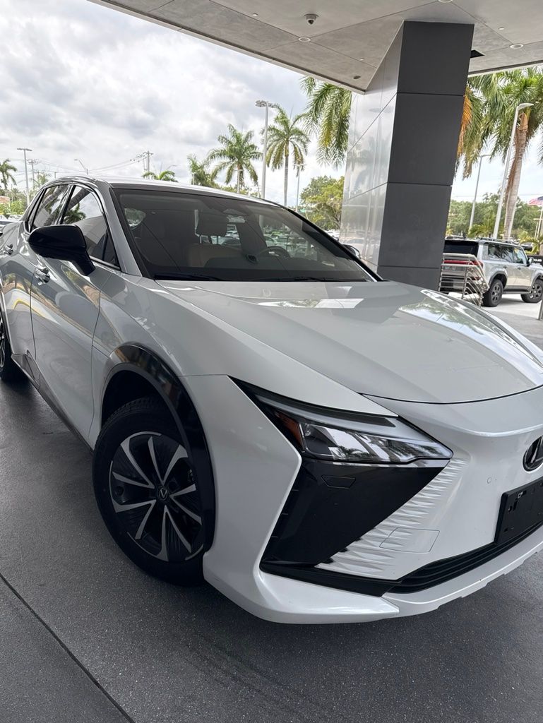 2024 Lexus RZ 450e 300e Premium w/ 18" Wheel's photo