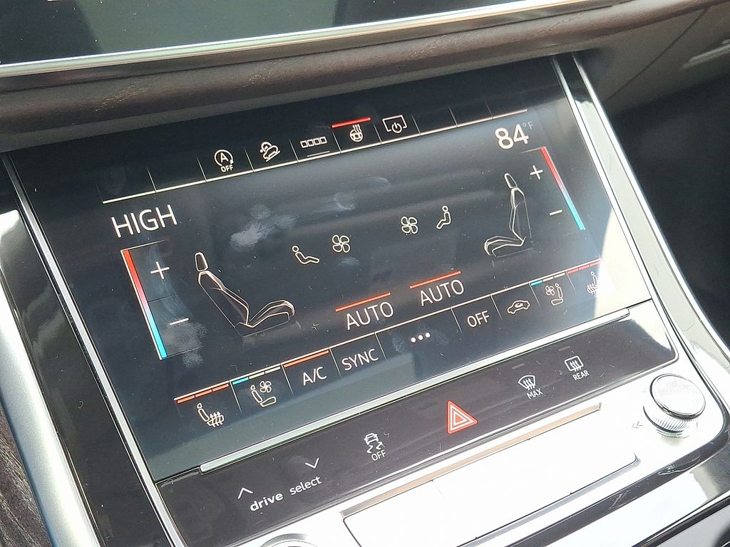 Thumbnail: 2026 Audi Q7 - 13