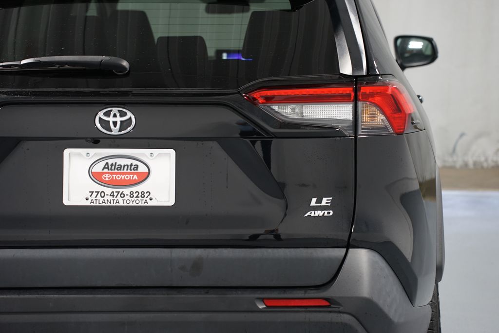 Thumbnail: 2023 Toyota RAV4 - 10
