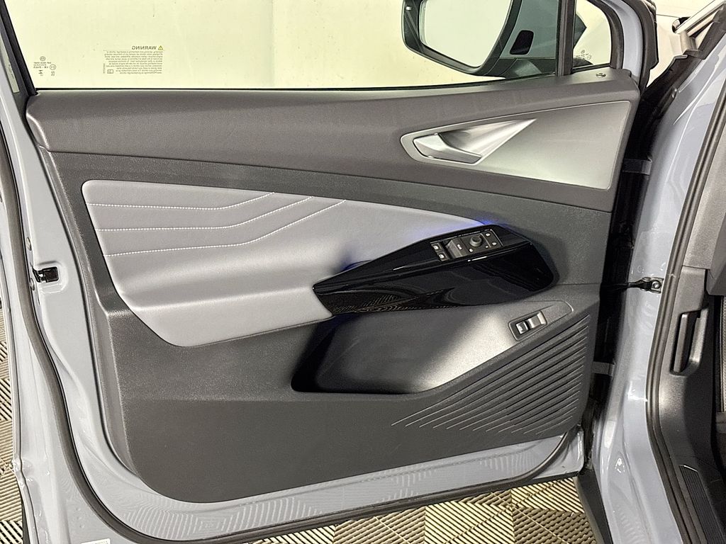 2023 Volkswagen ID.4 Pro S Plus