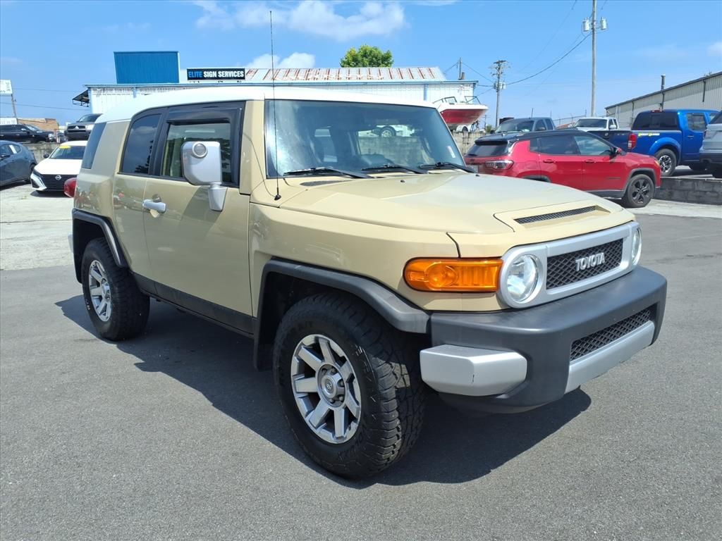 Quicksand 2014 Toyota FJ Cruiser SUV / Crossover 4X2 5-Speed Automatic