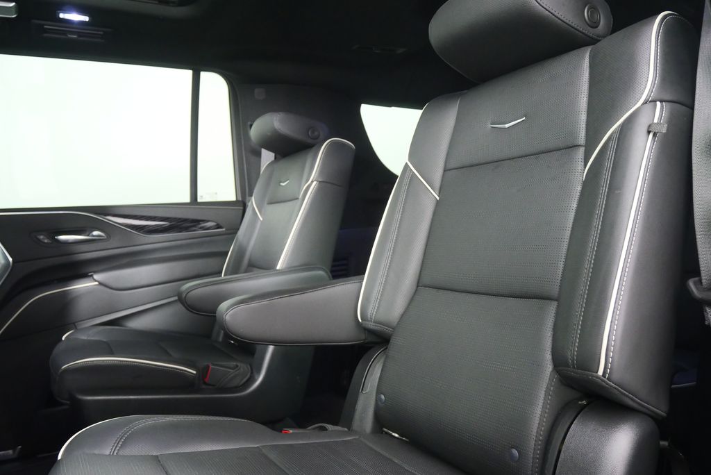 Thumbnail: 2022 Cadillac Escalade - 16