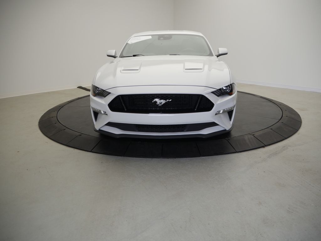 Thumbnail: 2022 Ford Mustang - 8
