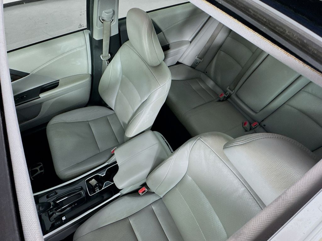 Used Car 2016 Honda Accord  Ex-l For Sale Under $20,000 In Austin, Texas