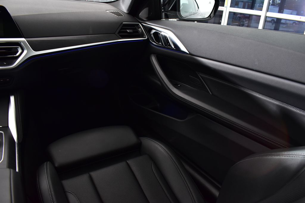 Thumbnail: 2022 BMW 4 Series - 24