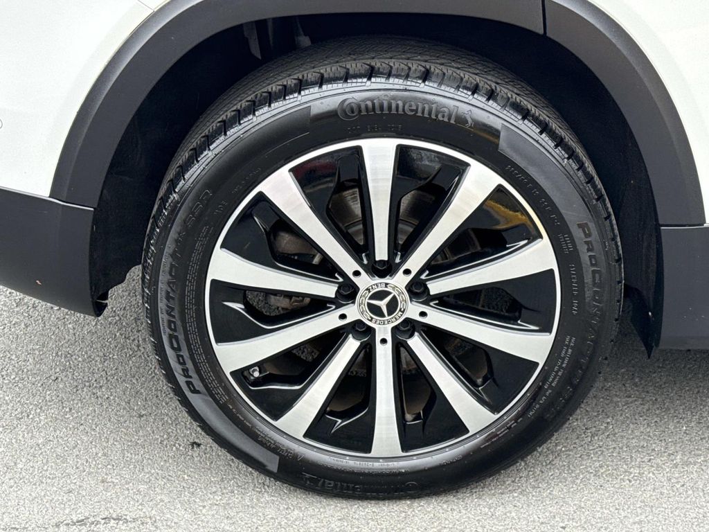 Thumbnail: 2022 Mercedes-Benz GLB - 17