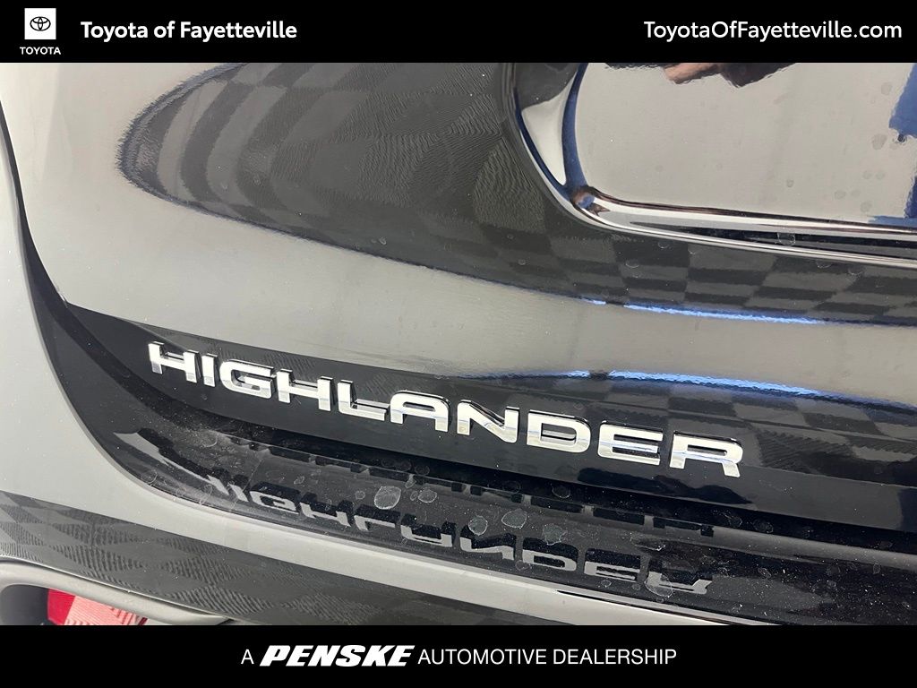 Thumbnail: 2026 Toyota Highlander - 26