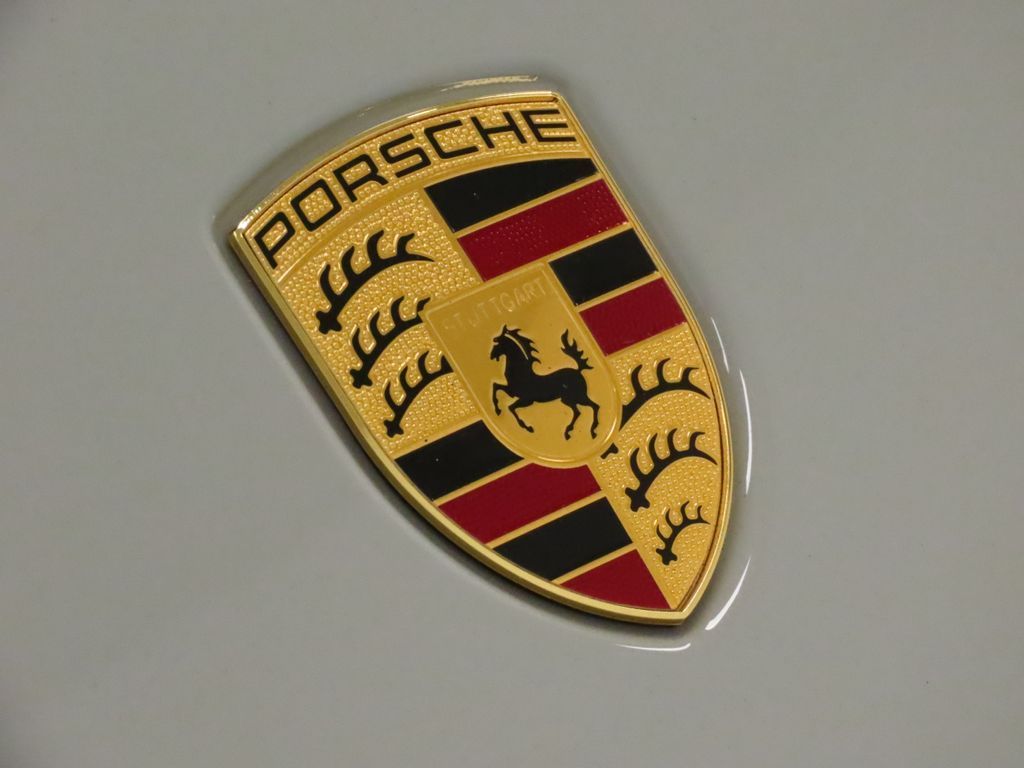 Thumbnail: 2026 Porsche Macan - 13