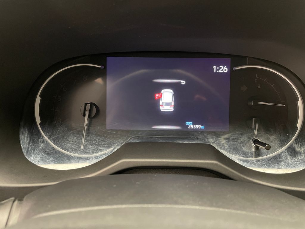 2024 Toyota RAV4 XLE 31