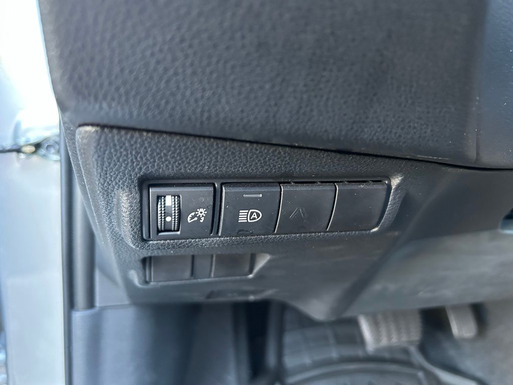 Thumbnail: 2023 Toyota Corolla Cross - 17