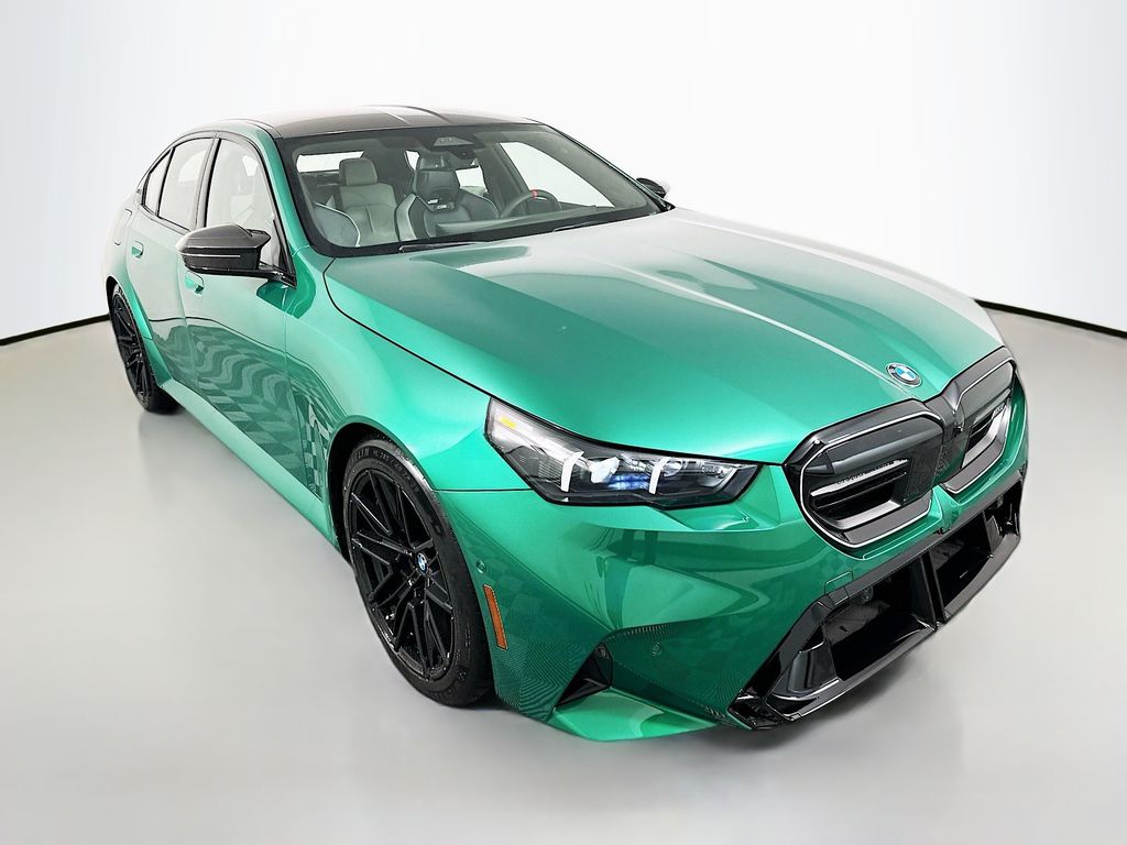 Thumbnail: 2026 BMW M5 - 3