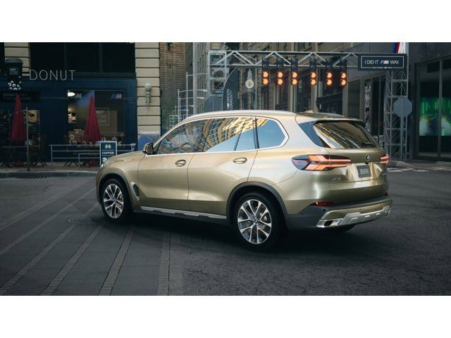 Thumbnail: 2026 BMW X5 - 2