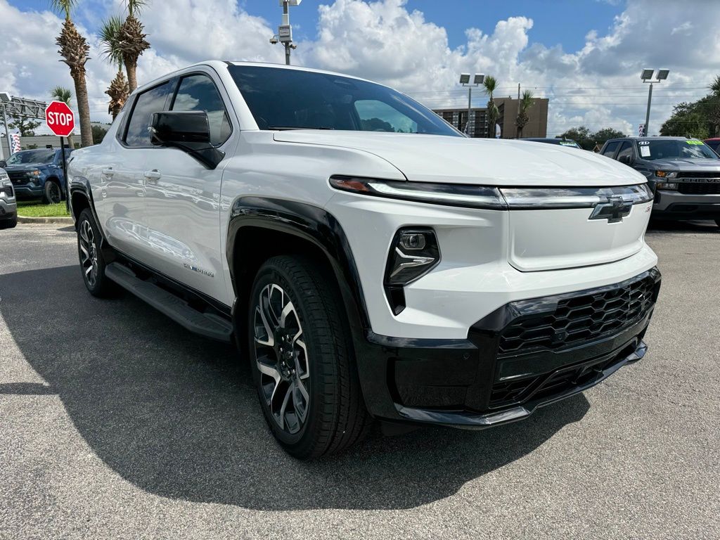 2024 Chevrolet Silverado EV RST 10