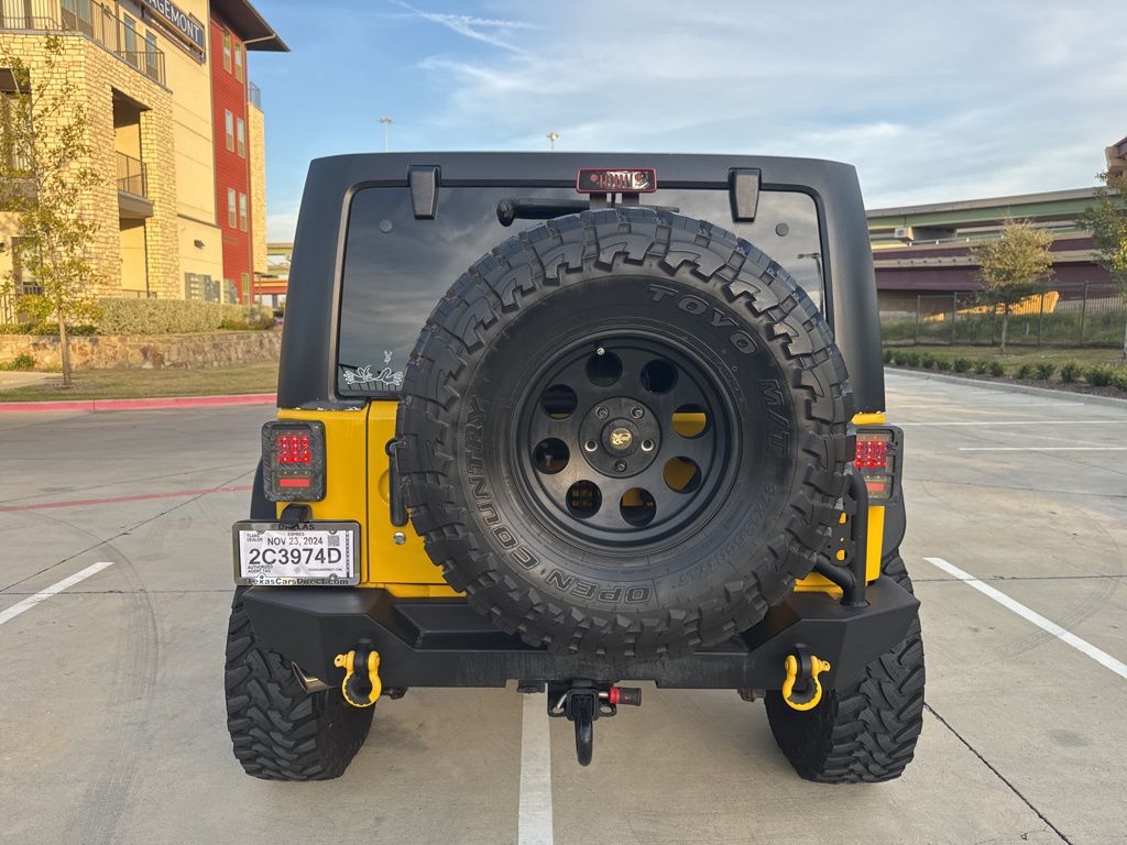 2011 Jeep Wrangler Unlimited Rubicon 16