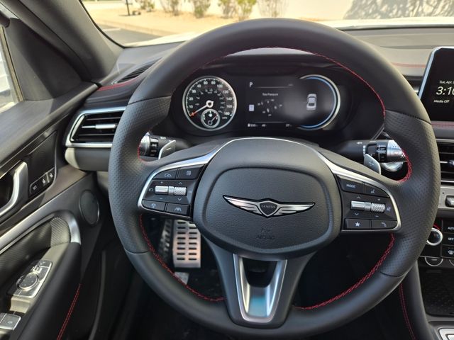 2025 Genesis G70  30