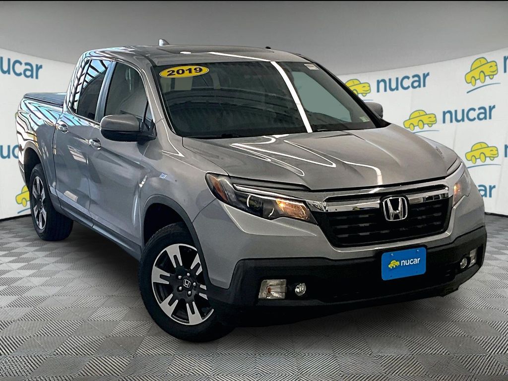 Silver 2019 Honda Ridgeline RTL AWD Pickup Truck All-Wheel Drive 6-Speed Automatic