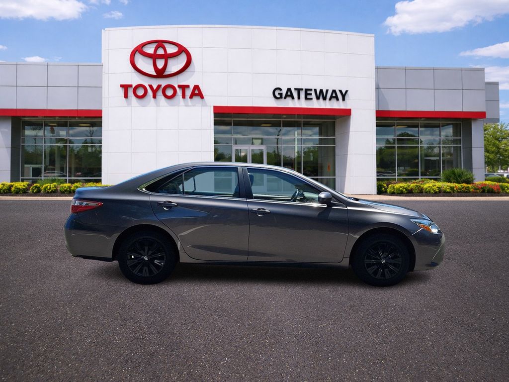Thumbnail: 2015 Toyota Camry - 4