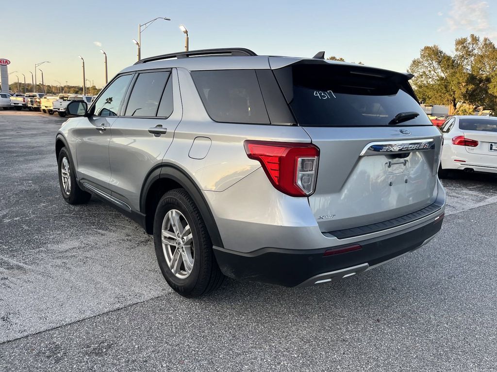 2023 Ford Explorer XLT 7