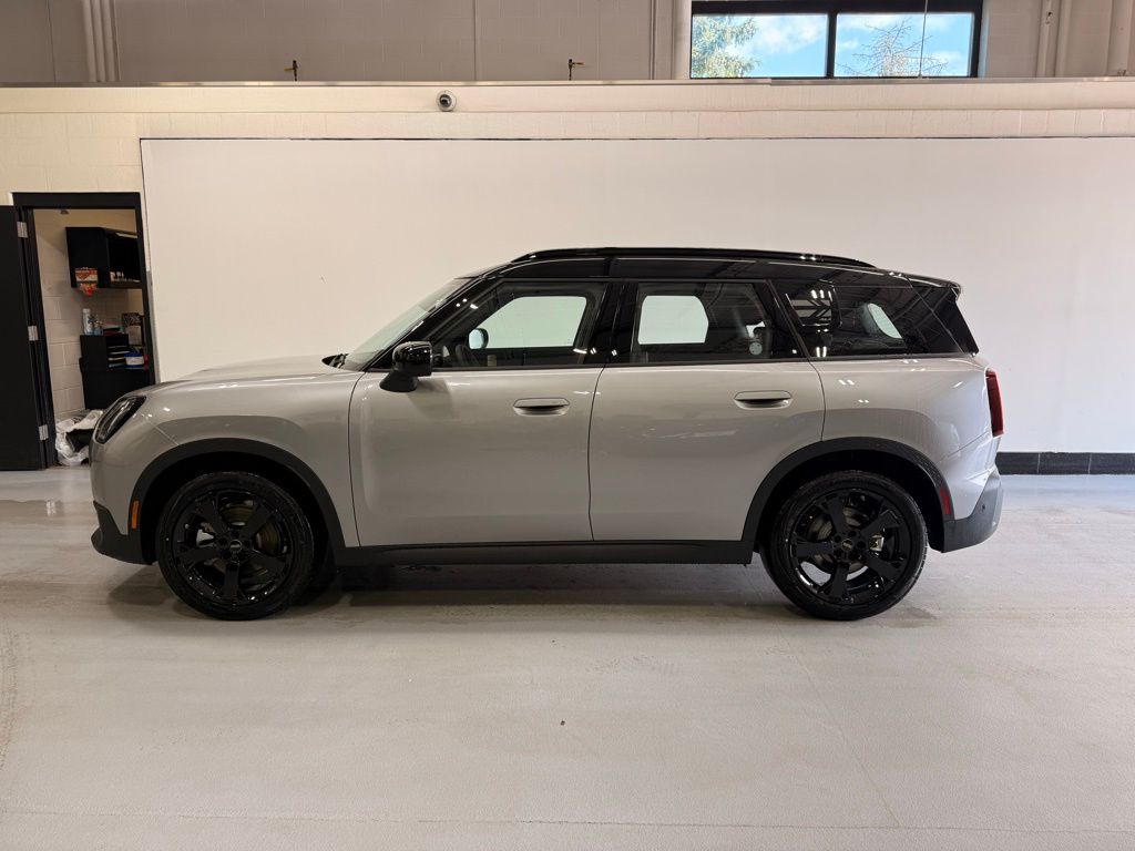 Thumbnail: 2025 MINI Cooper Countryman - 2