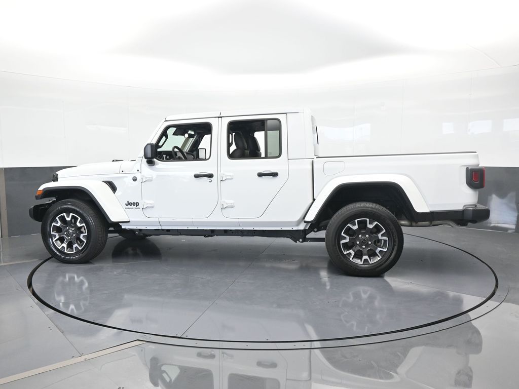 Used 2024 Jeep Gladiator Sport S with VIN 1C6HJTAG4RL119766 for sale in Miami, FL