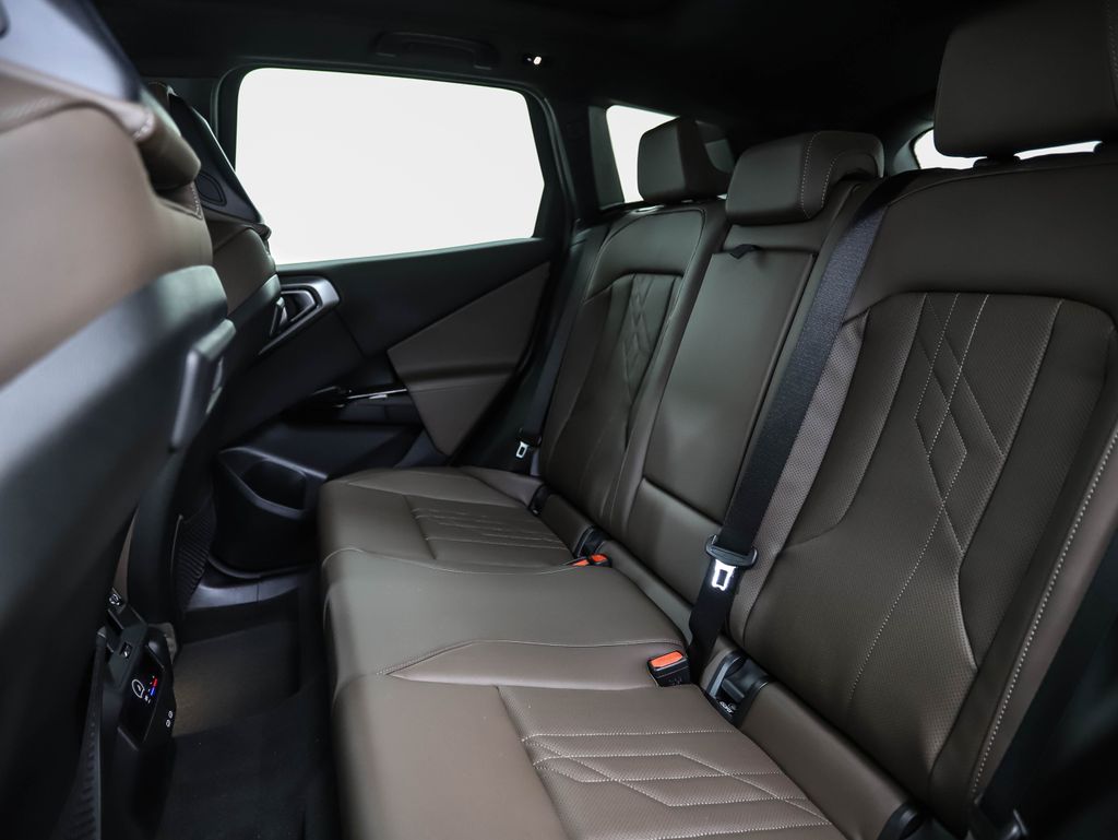 Thumbnail: 2026 BMW X3 - 22